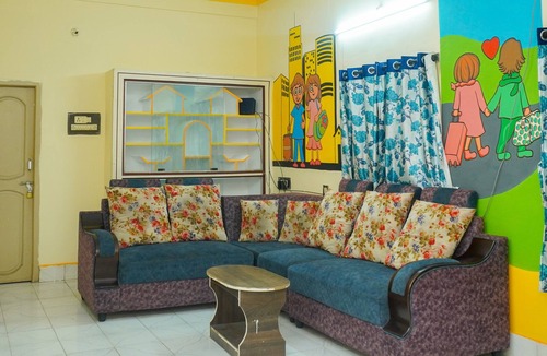 MVP Colony House | "Bacpack Monkey Homestay – Your Cozy Adventure Hub!"