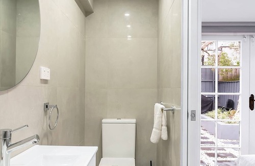 Balmain House | Balmain Beauty with Spacious Garden!
