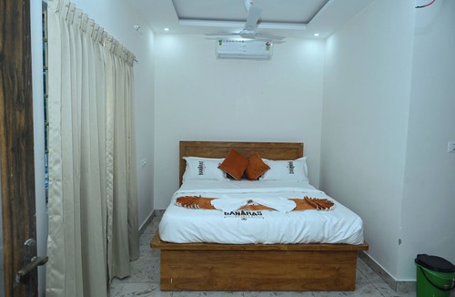 Bengaluru Hotel | Banaras Rooms