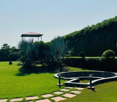Noida House | Bandidos Resort