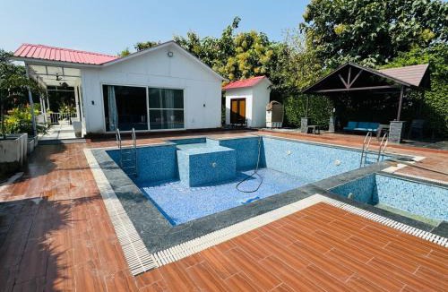 Noida House | Bandidos Resort