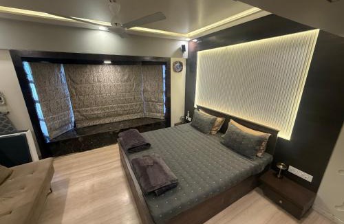 Bandra West Apartment | Bandra’s Prime luxurious 2 BHK