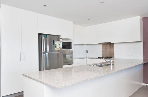 Fingal Bay Apartment | Barefoot Bliss 4, 6-10 Market Street - Surfside Apartments