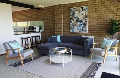 Batehaven House | Batehaven - Pool, Beach, WIFI, Linen, Netflix & Fox Sports