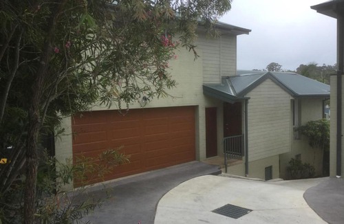 Batemans Bay House | Batemans Bay Central