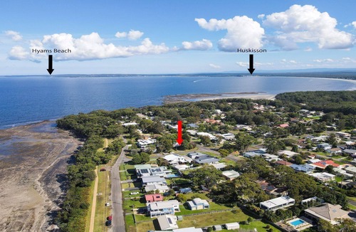 Callala Bay House | Bay Getaway - nestled near the local jetty