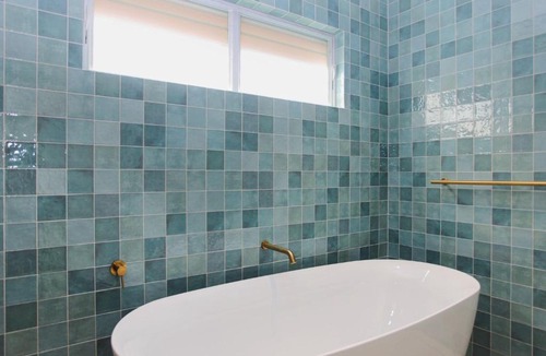 Hawks Nest House | Bays Edge