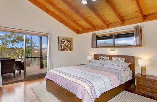 North Haven House | Bayside Delight - 4 bedroom holiday home in North Haven, close to beach and river