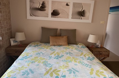 Emerald Beach Bed & Breakfast | Beach and mountain view property. 2 minutes walk to the beach.