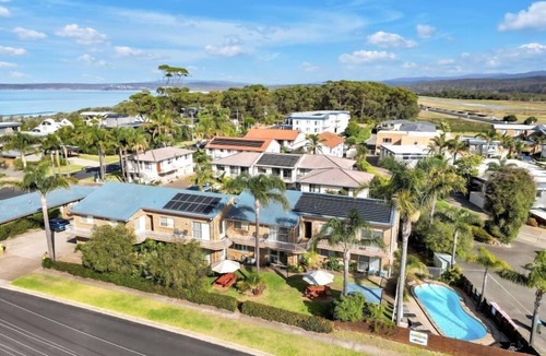Merimbula Apartment | Beachfront Apartments - Downstairs Superior