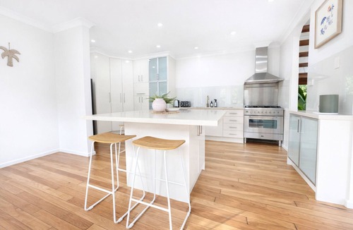 Cronulla House | Beachside 5 Bed Family Home, South Cronulla - Water Views & Pet Friendly