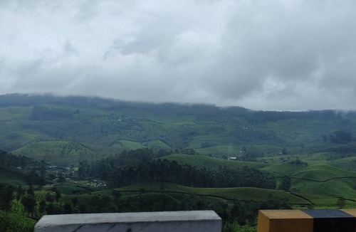 Devikolam House | Beautiful Homestay near Munnar with four attached bathrooms