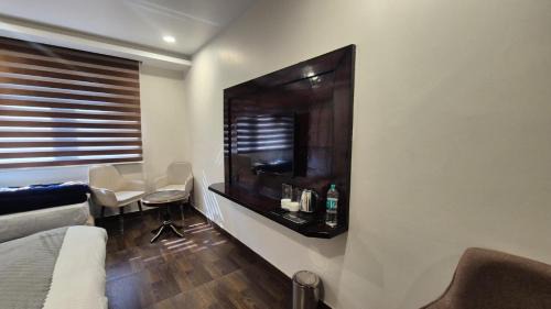 Bullawala Hotel | BelAir Luxury Stay