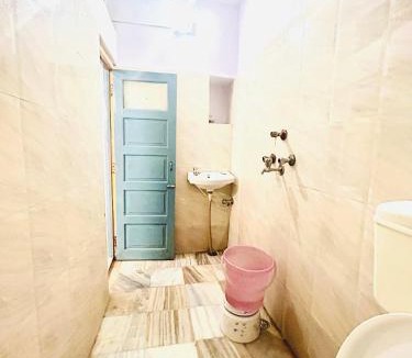 Jaisalmer Hotel | Berozgar Hostel