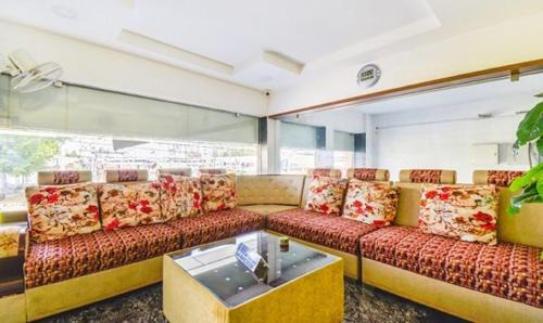 Tirupati Hotel | Bhaktha Nivas Residency
