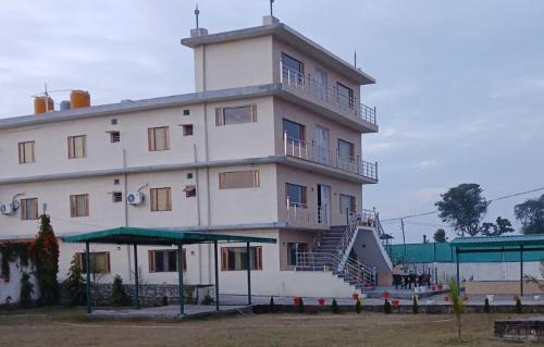 Lal Tappar House | Bhartiya Sankriti Home Stay
