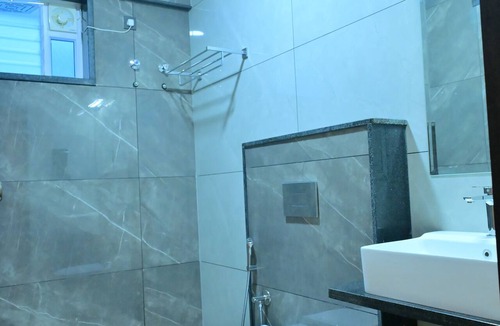 Hosur Hotel | BHAVANIS Vista by Icon
