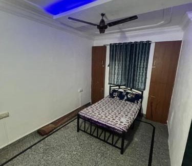 Airoli Apartment | Big