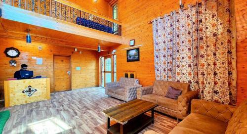 Srechan Cabin | Birdsong Pahalgam 6BR Stay with Riverside