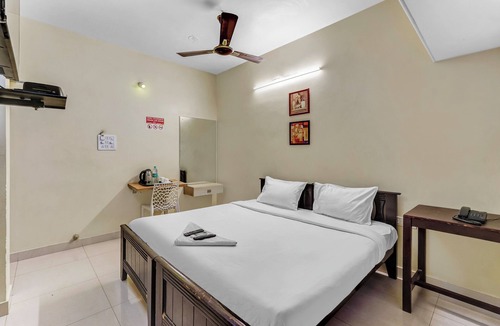Chromepet Hotel | Blessings Studio Chrompet