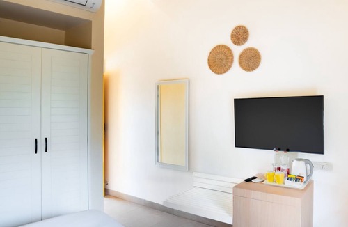 Arpora Hotel | Bloom Boutique Baga