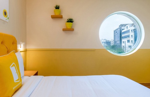 Madhapur Hotel | Bloom Hotel - HITEC City
