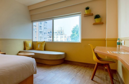 Madhapur Hotel | Bloom Hotel - HITEC City