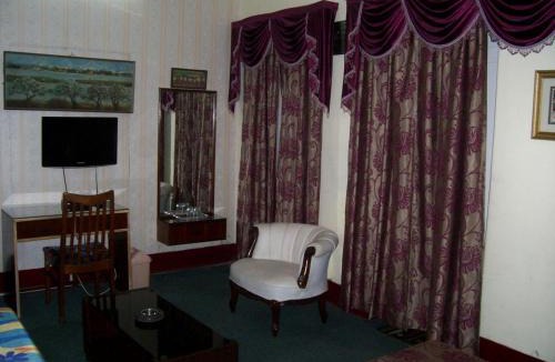 Ballygunge House | Blue Chip