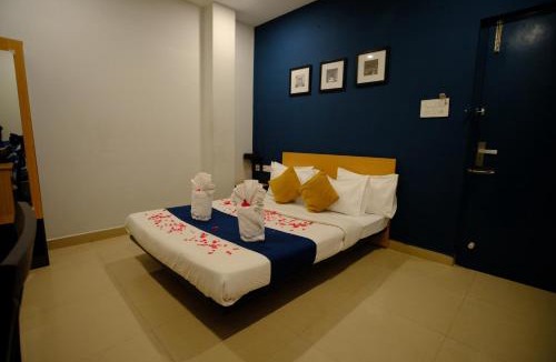 Nanganallur Hotel | Blue City Palace - Near Chennai Airport