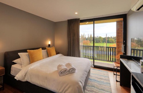 Canowindra Hotel | Blue Jacket Motel
