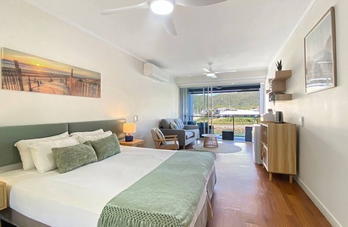 Nelly Bay Apartment | Blue on Blue Studio Room 1222