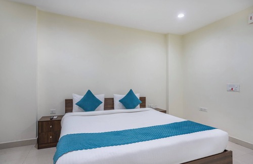 Madhapur Hotel | Blue Springs