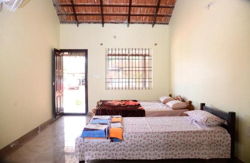 Mudigere House | BlueMoon Homestay - Near to Falls and View Points, Home Food & Estate