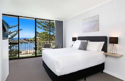Wollongong Hotel | Boat Harbour Motel