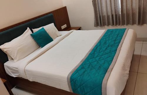 Anekal Hotel | Bond
