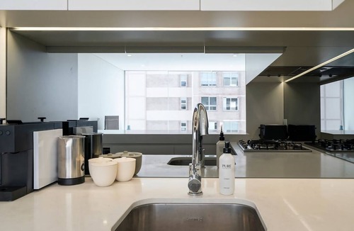 Bondi Junction Apartment | Bondi Junction Living with Views & Double Parking