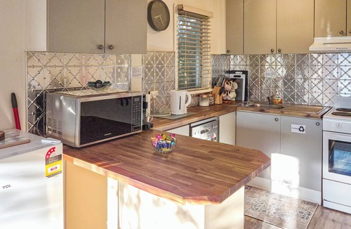 Hepburn Springs Cottage | BONNIE BRAE COTTAGE, a cosy miners cottage in Hepburn Springs