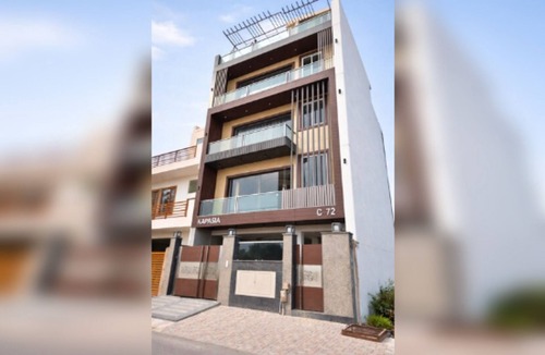Greater Noida Apartment | Book N Go HomeStay - Greater Noida