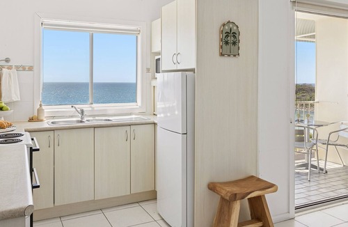 Yamba Apartment | Boorolong 3 - Million Dollar Views on a Budget - Holiday Yamba