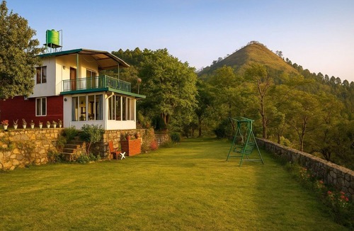 Bhimtal Cottage | Bougainvilla Mountain Retreat