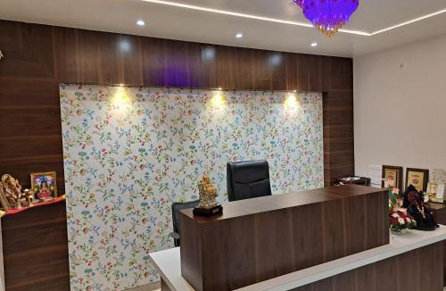 Nashik Hotel | Bouquet Residency