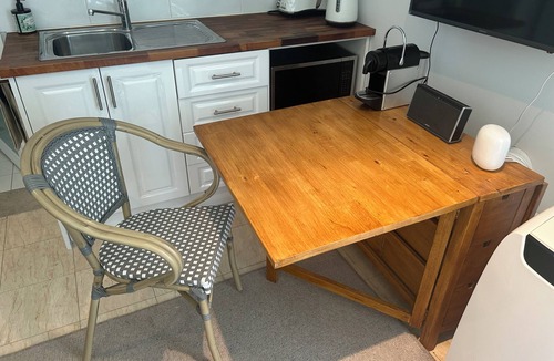 Leichhardt Cottage | Boutique Garden Cottage | Pool & BBQ| Free Parking | Public Transport
