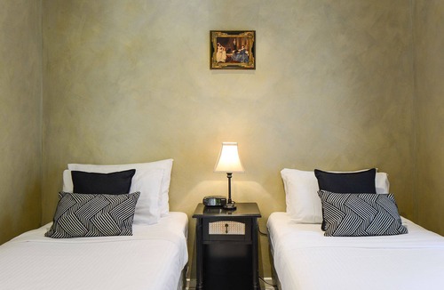 Brighton House | BOUTIQUE STAYS - Brighton Rose