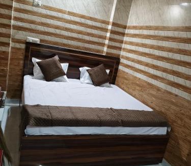 Khattalwada Hotel | Braj Darshan Bhawan