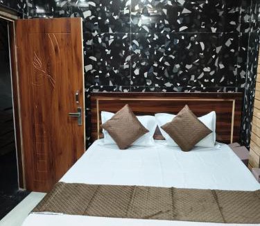 Khattalwada Hotel | Braj Darshan Bhawan