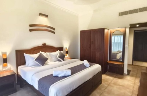 Kuzhuppilly Resort | Breakwater Resort by Z Vacations