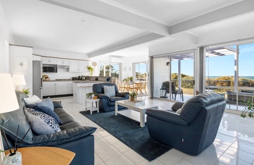 Berrara House | Bright, spacious, quintessential, 2-storey beach house w/prime position & views