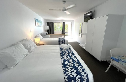 Mermaid Beach Hotel | Browns Broadbeach