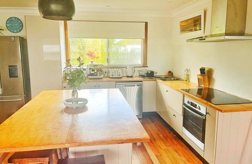 Brunswick Heads Apartment | Bruns Beach Apartment - Central Location ~ Sun Surf Sand ~ Monthly Discount