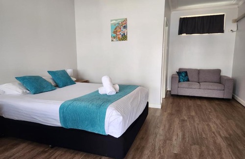 Gloucester Hotel | Bucketts Way Motel Gloucester
